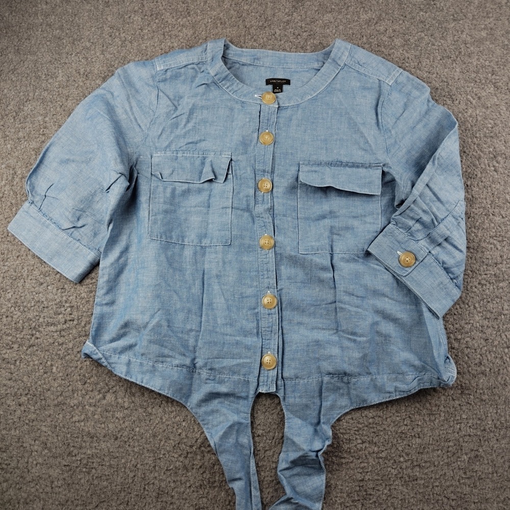 Ann Taylor Linen Blend Button Up Top Sz Medium Tie Front Chambray Blue EUC
